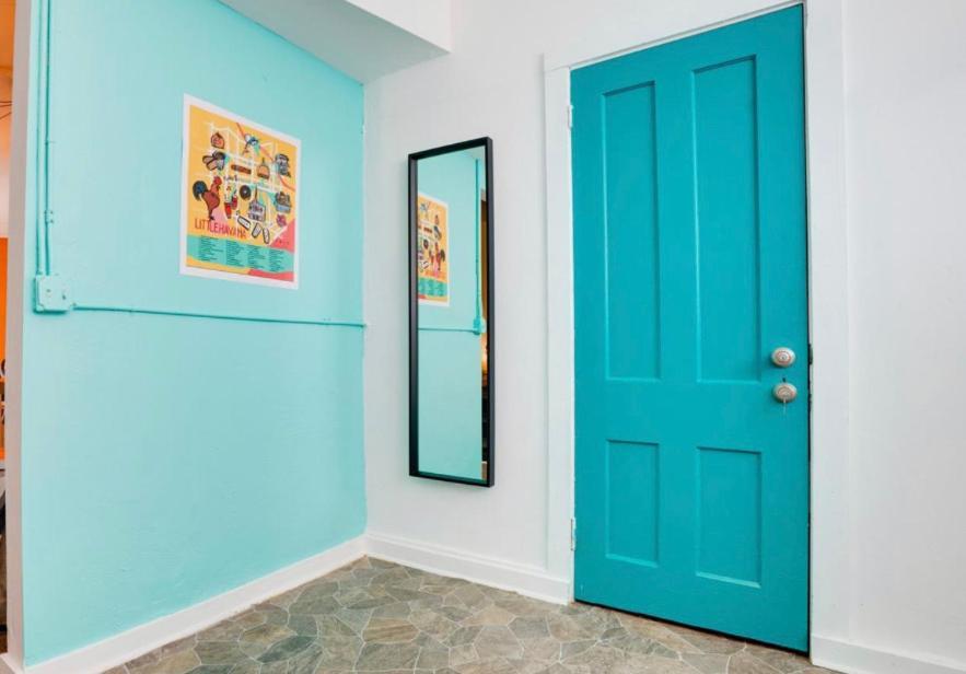 Women Only Rooms - Men Only Rooms - Free Wifi - Coffee Parking - Lockers Miami Esterno foto