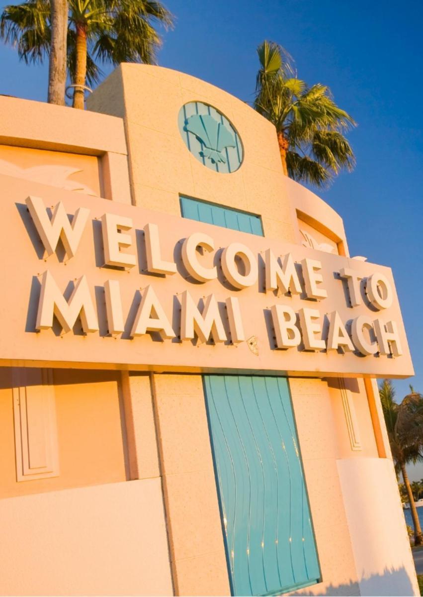 Women Only Rooms - Men Only Rooms - Free Wifi - Coffee Parking - Lockers Miami Esterno foto